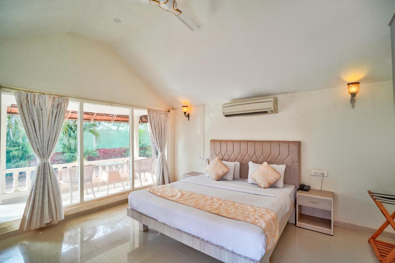 Morjim Holiday Beach Resort Ngoại thất bức ảnh