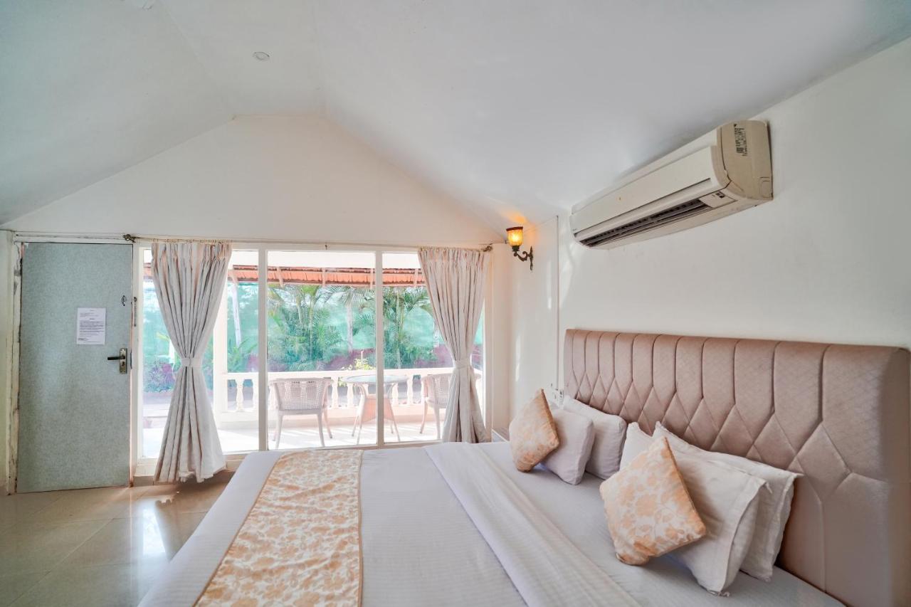 Morjim Holiday Beach Resort Ngoại thất bức ảnh