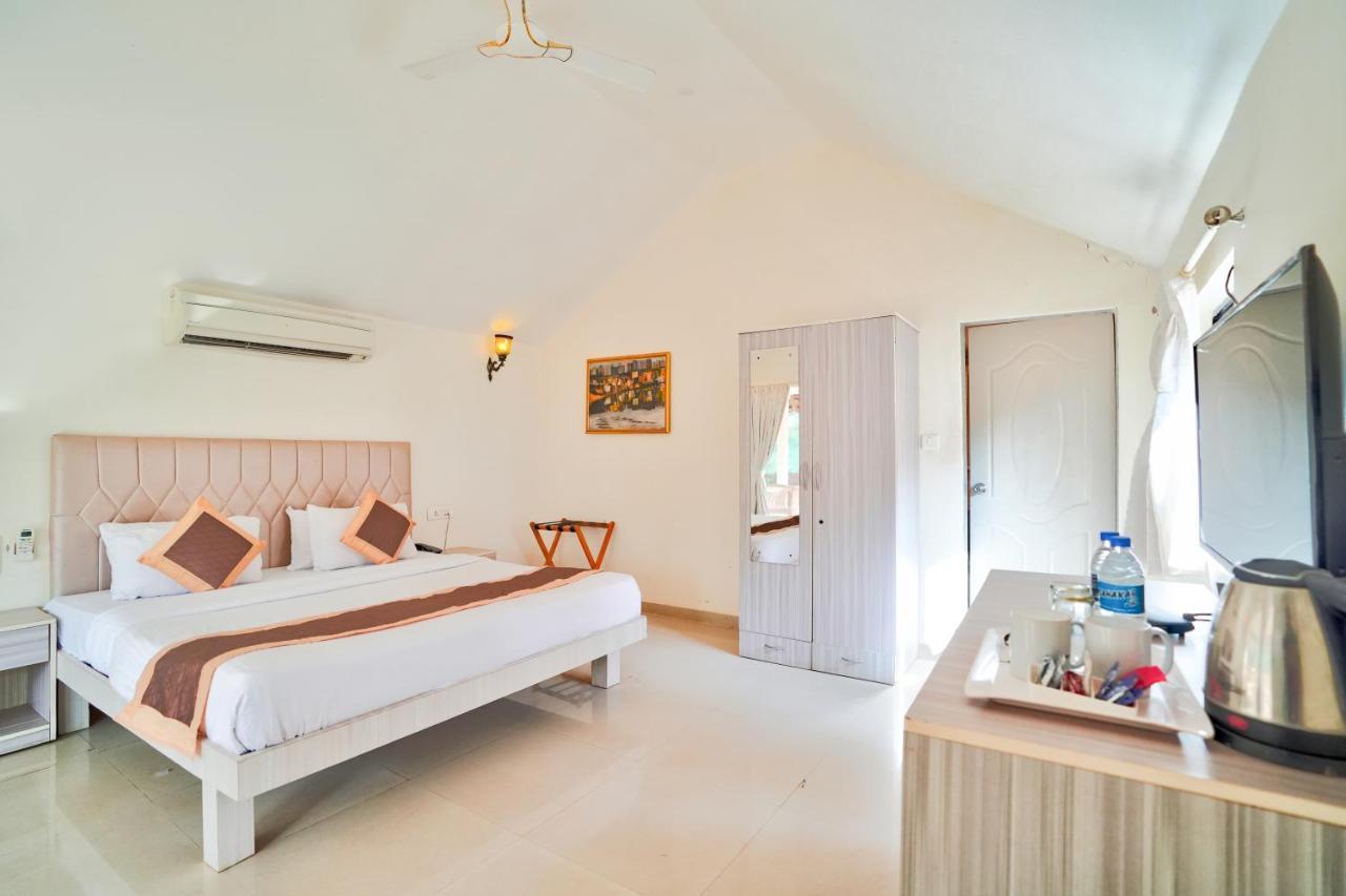 Morjim Holiday Beach Resort Ngoại thất bức ảnh